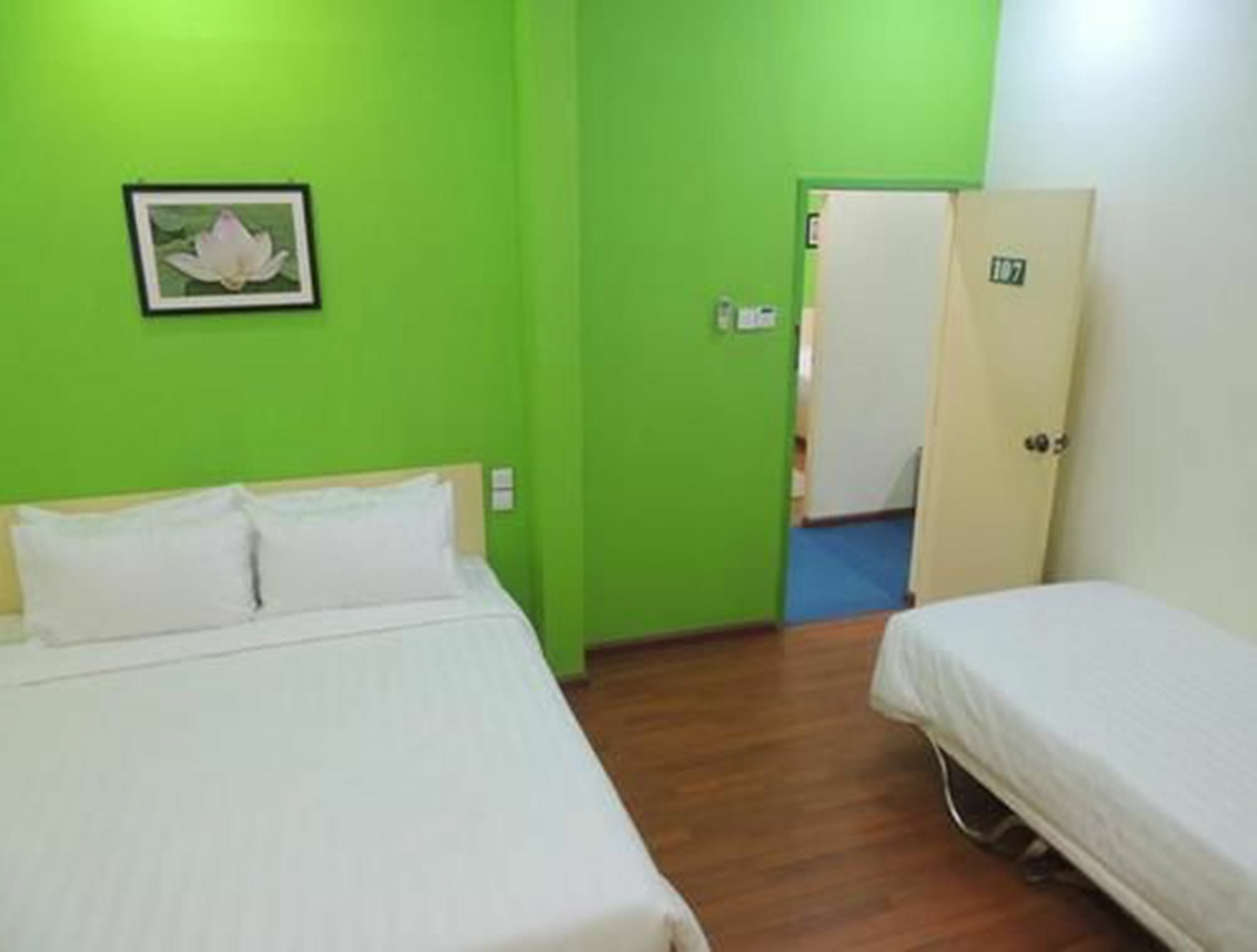 양곤 로터스 비앤비 B&B 외부 사진