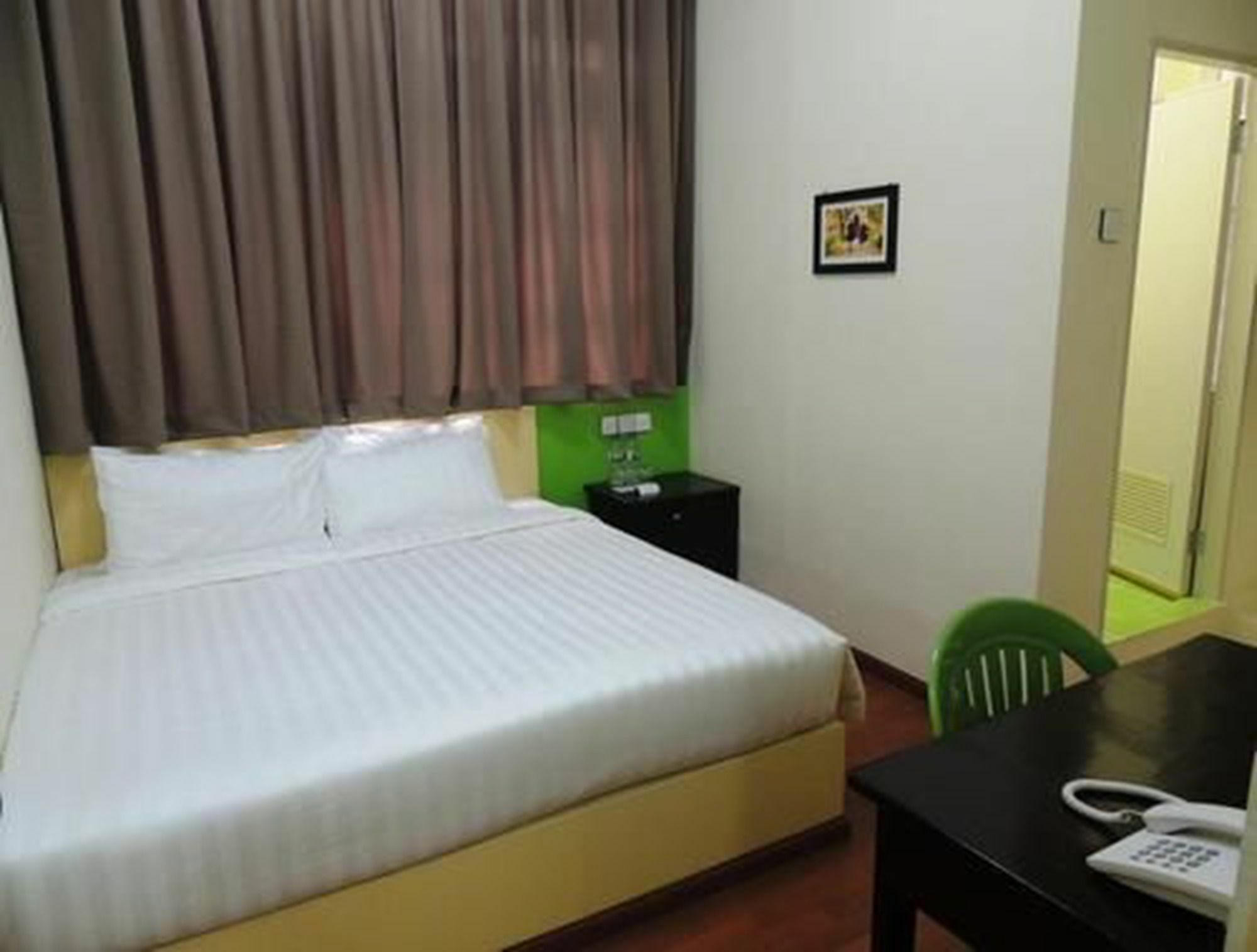 양곤 로터스 비앤비 B&B 외부 사진